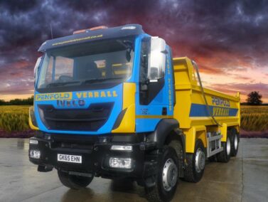 northern commercials supplly penfold verrall with 6 new trekkers